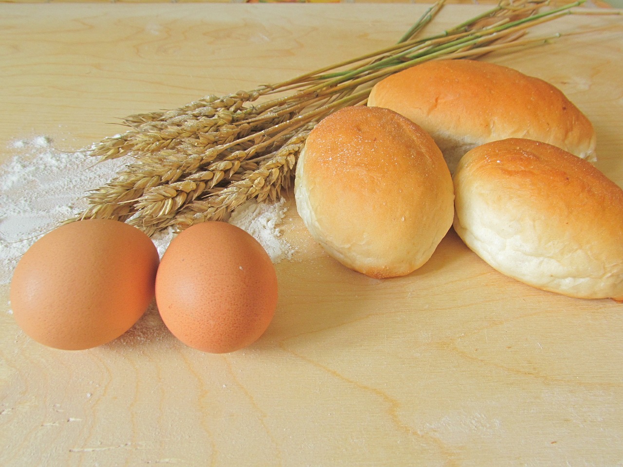 buns eggs rye free photo