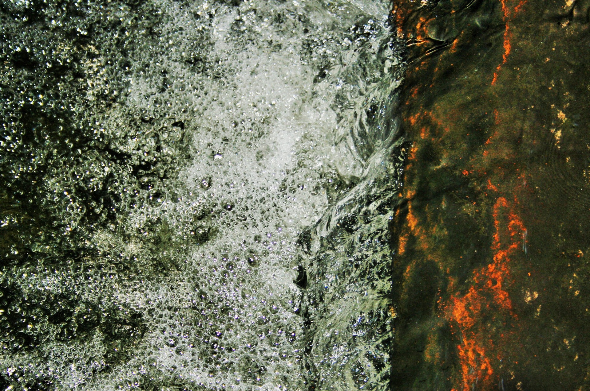 water running burbling free photo
