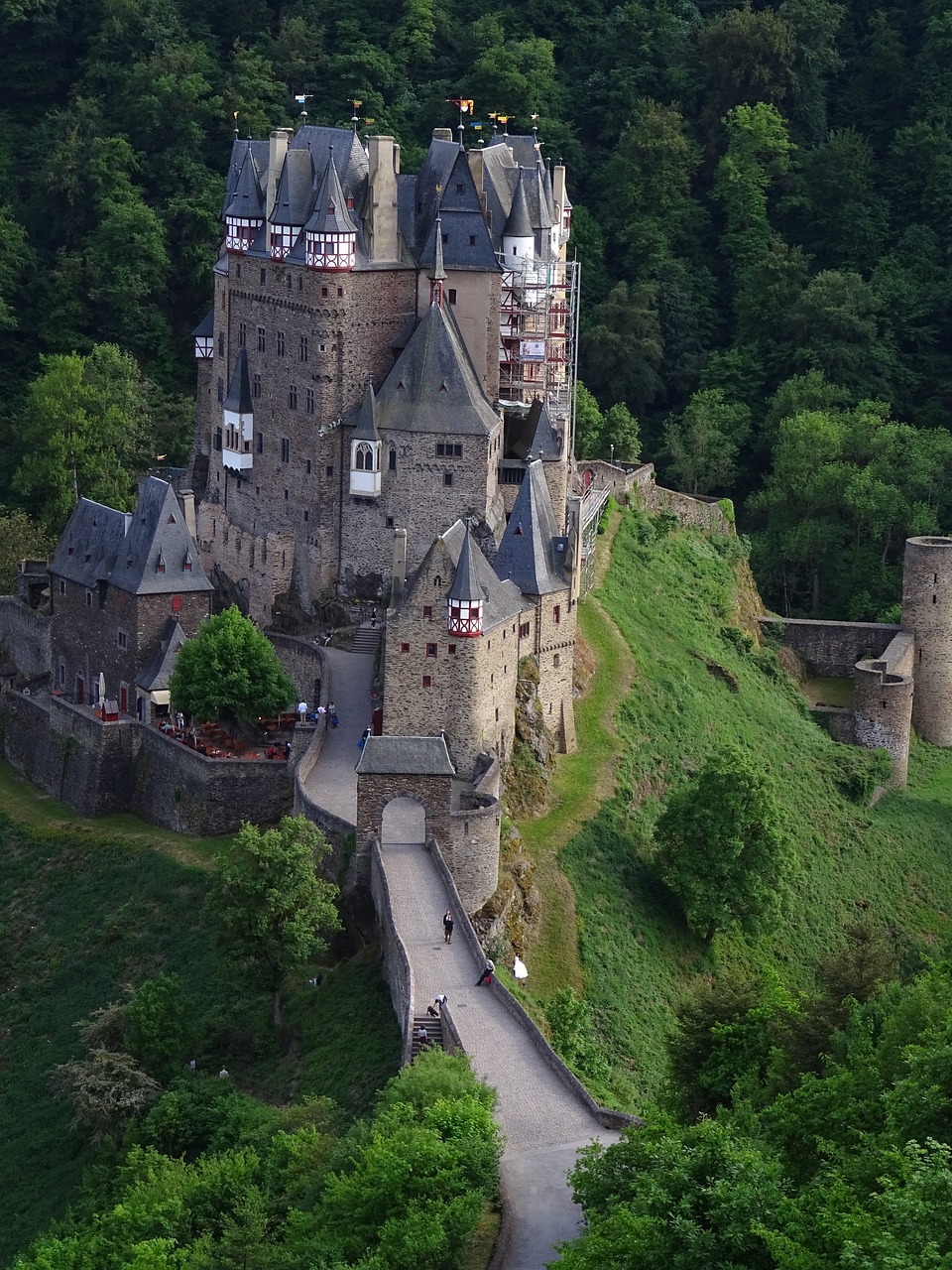 burg eltz  eltz  castle free photo