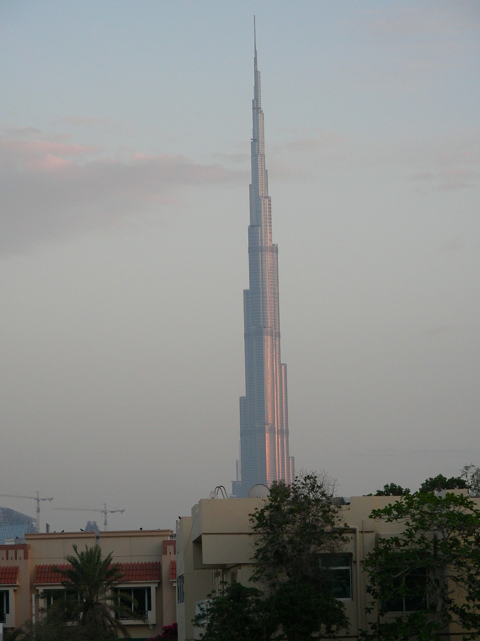 burj khalifa dubai skyscraper free photo