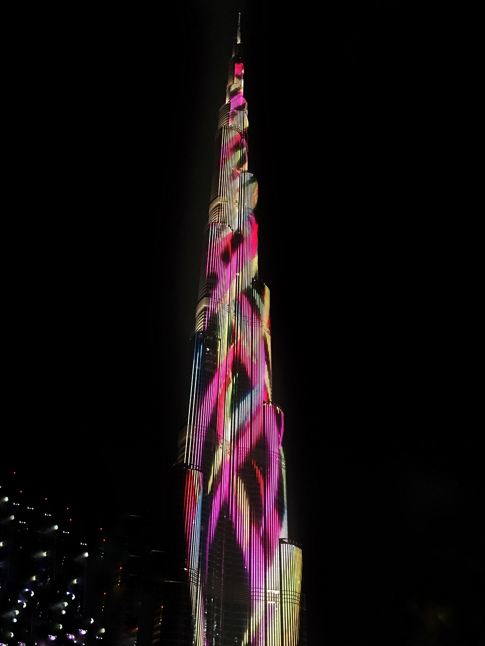 burj khalifa at night dubai free photo