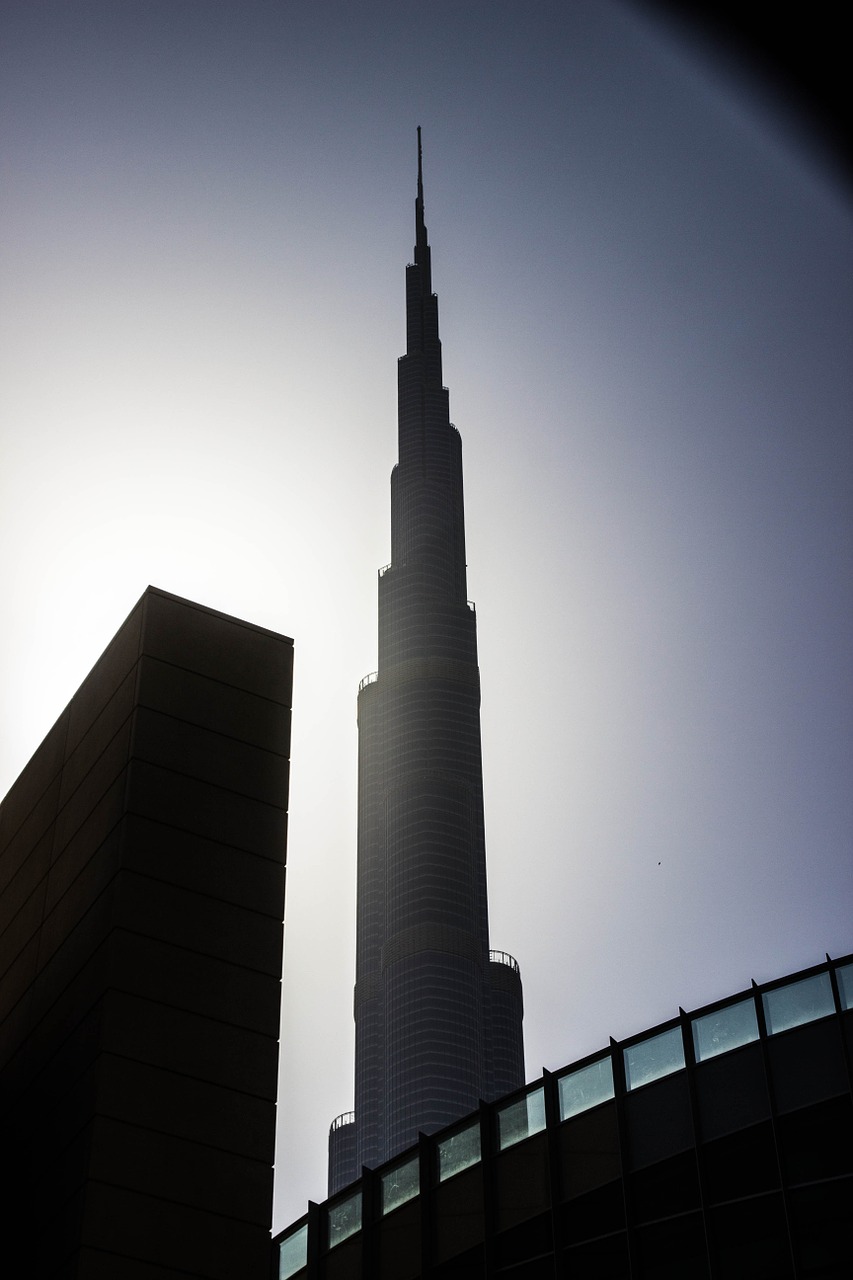 burj khalifa the world's tallest building dubai free photo