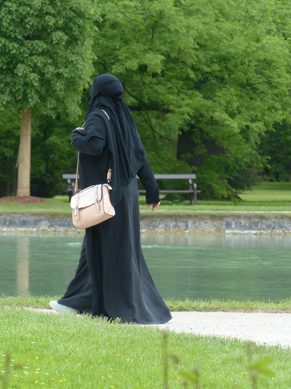 burka muslim garment free photo