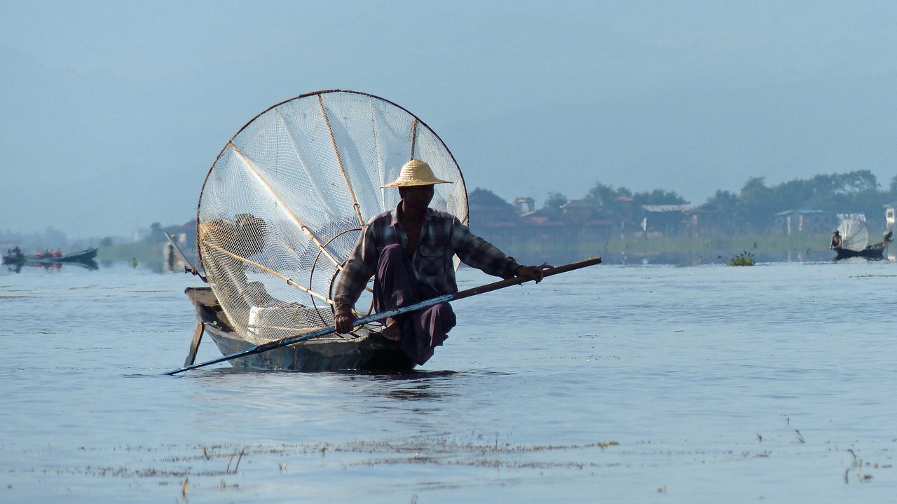 burma lake lake inle free photo