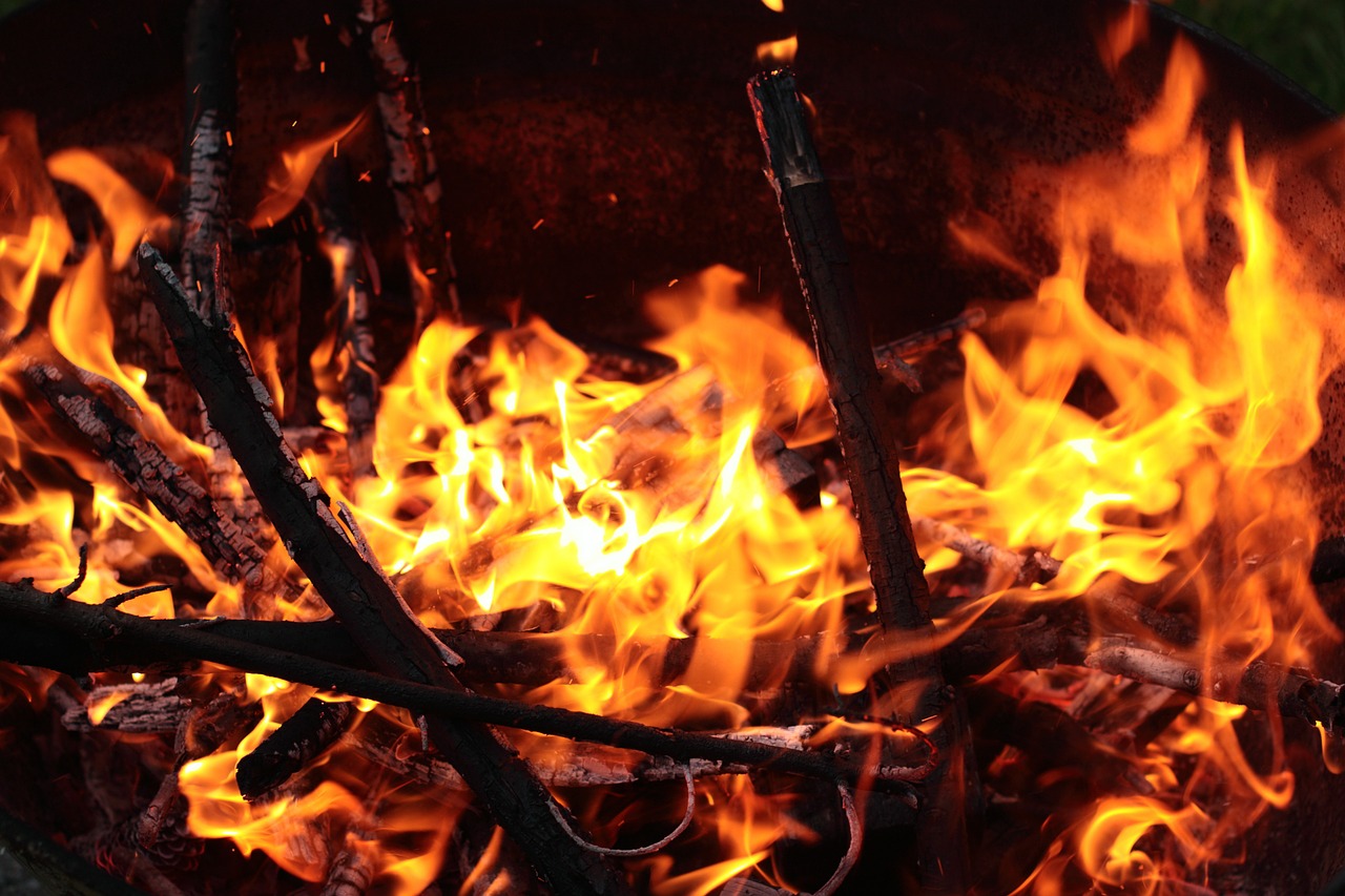 burn wood fireplace free photo