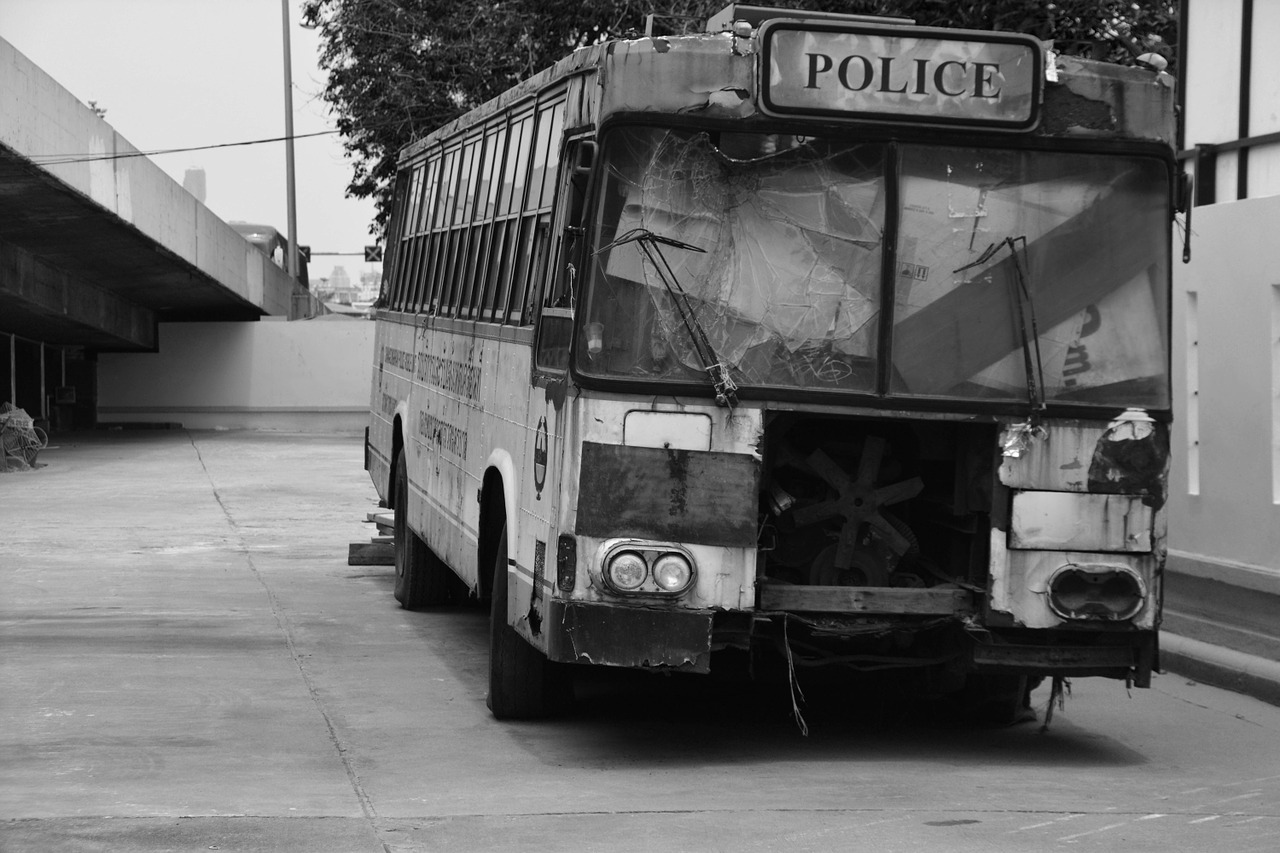 bus wreck junk free photo