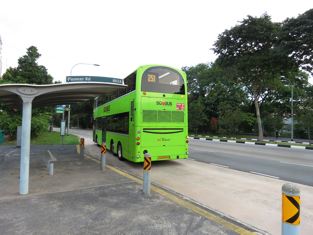 bus bus stop singapore free photo