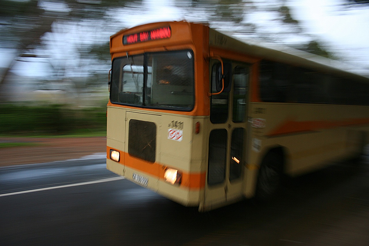 bus travel speed free photo