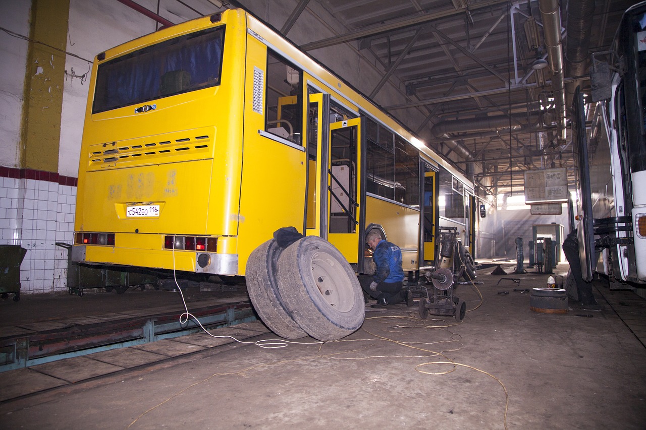 bus wheel repair free photo