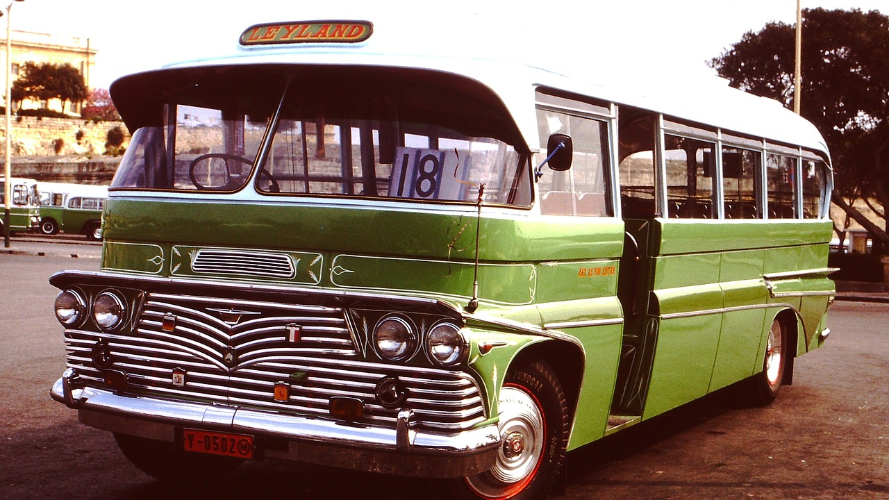 bus oldtimer vehicle free photo