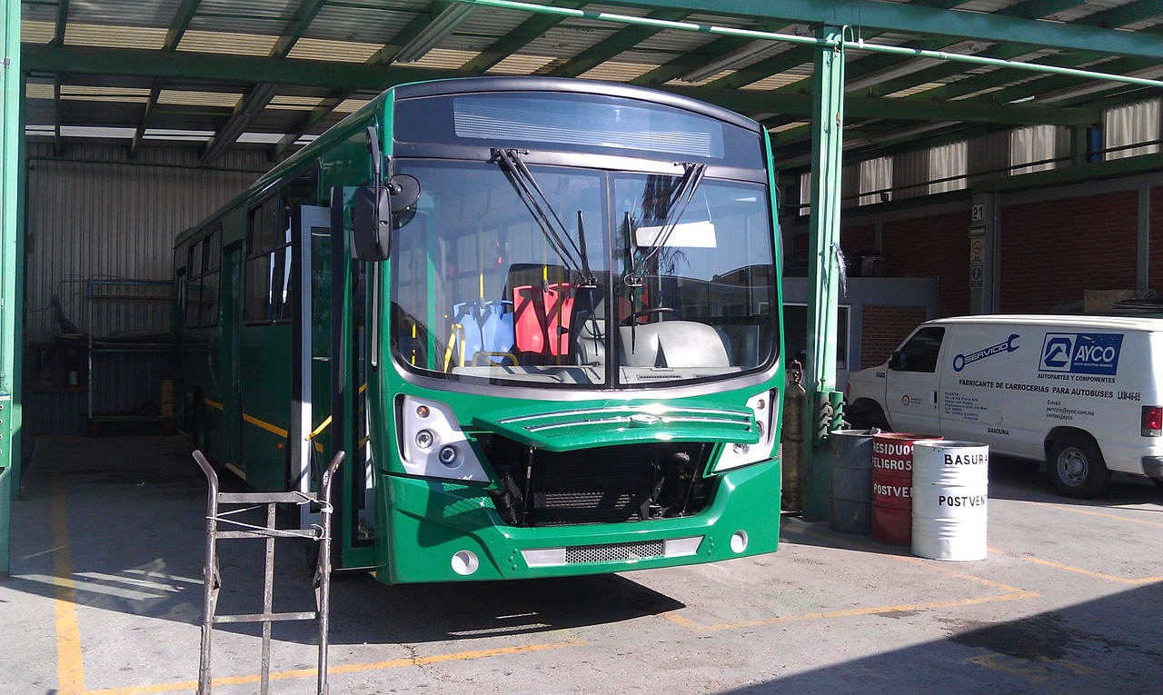 bus mexico repair free photo