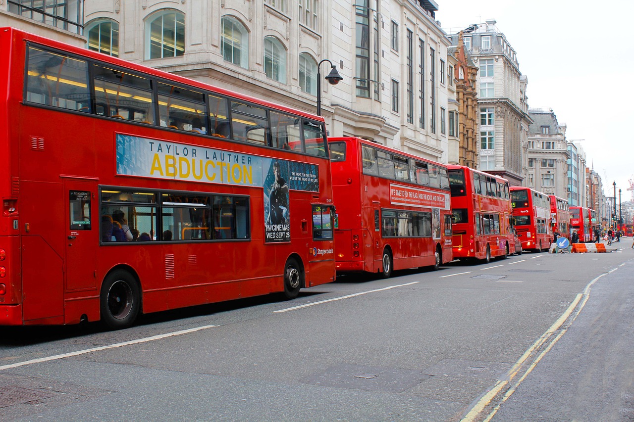 buses tourists ahren free photo