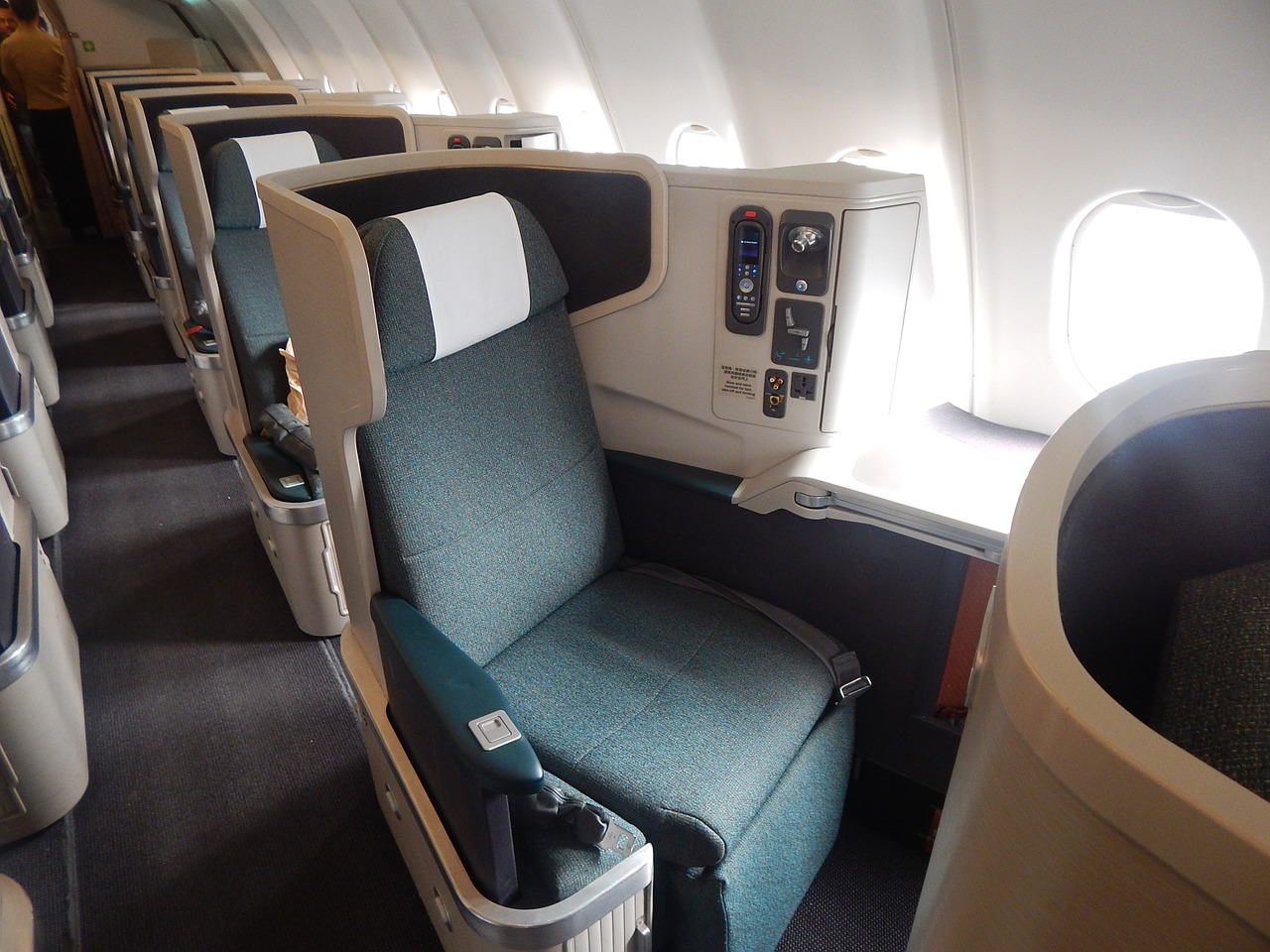 business coach flight seating free photo