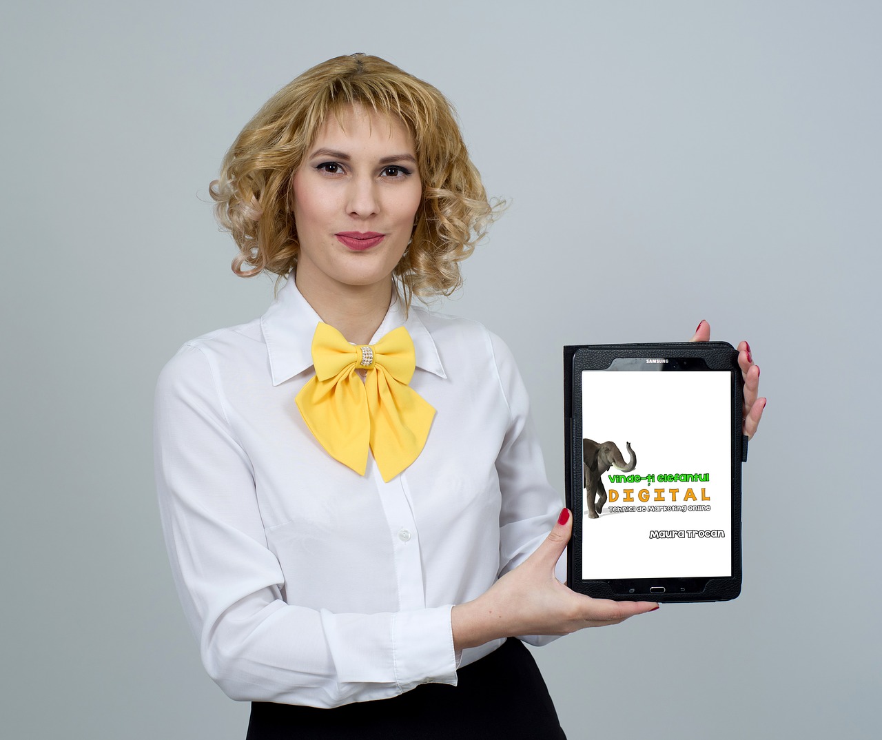 business woman business tablet free photo
