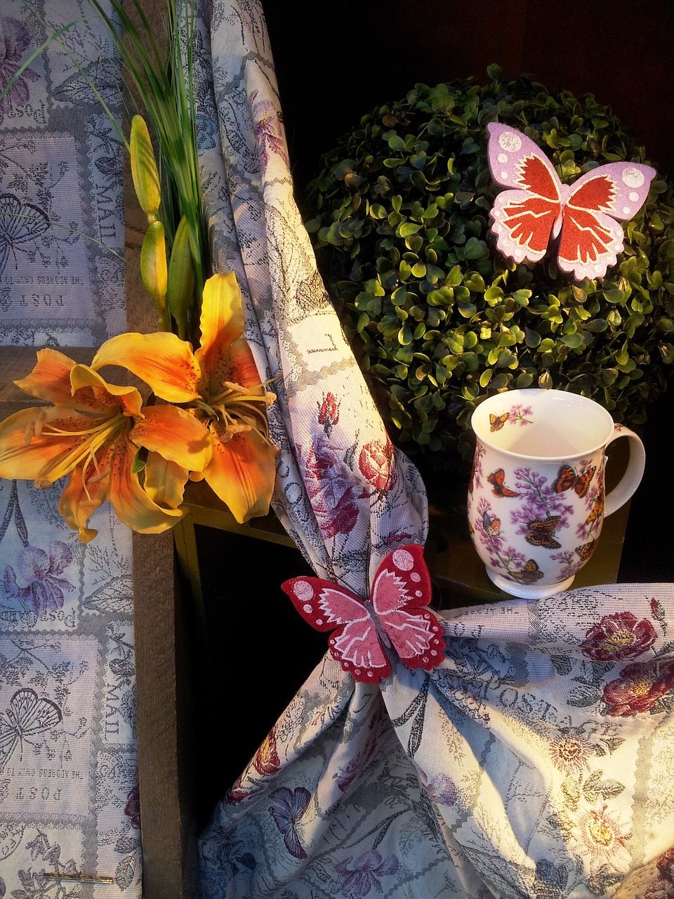 butterfly cup curtain free photo