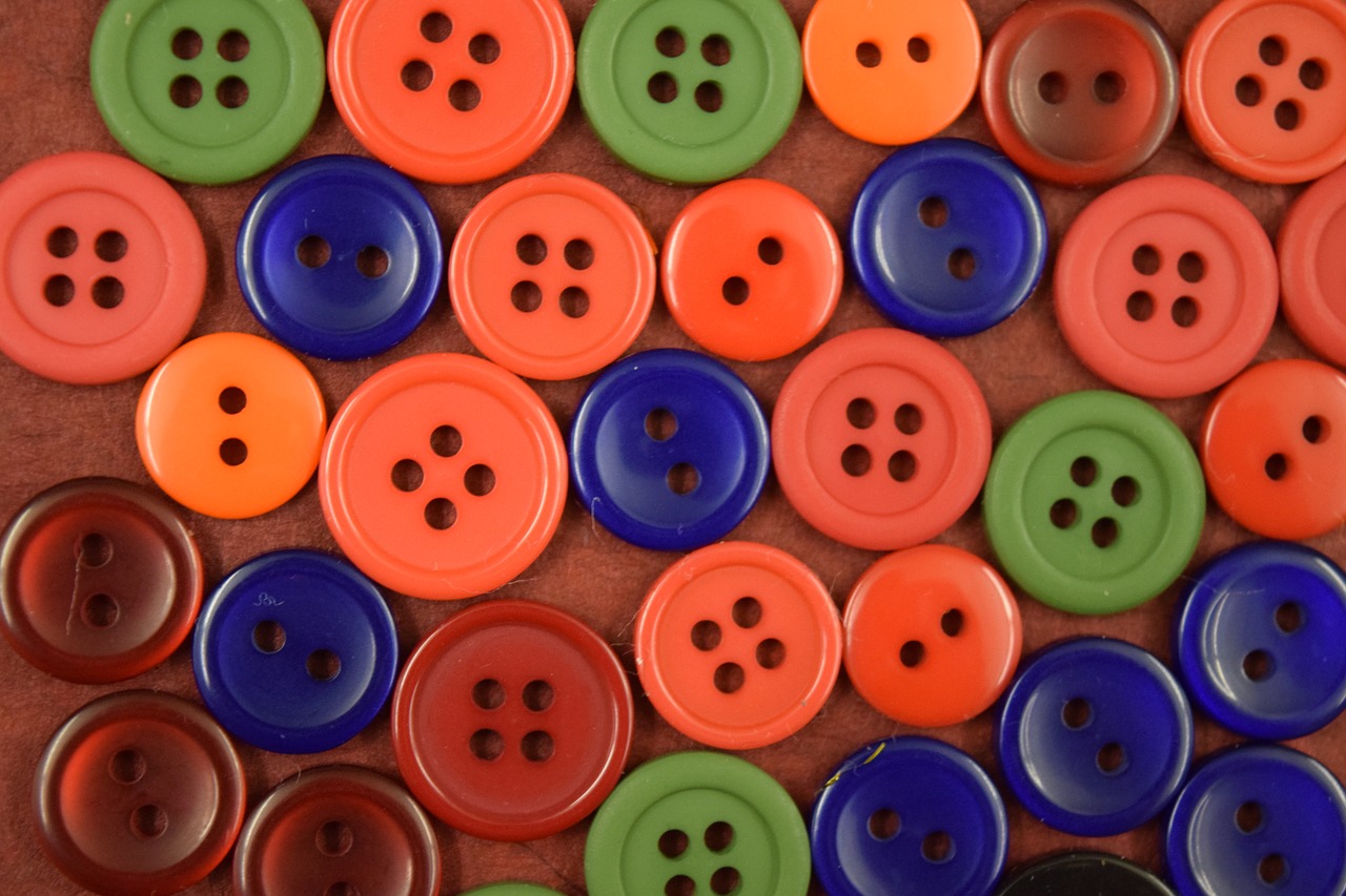 button pattern colorful free photo