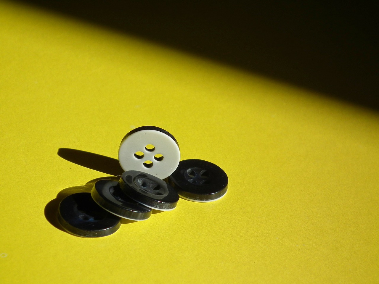 buttons shadow yellow free photo