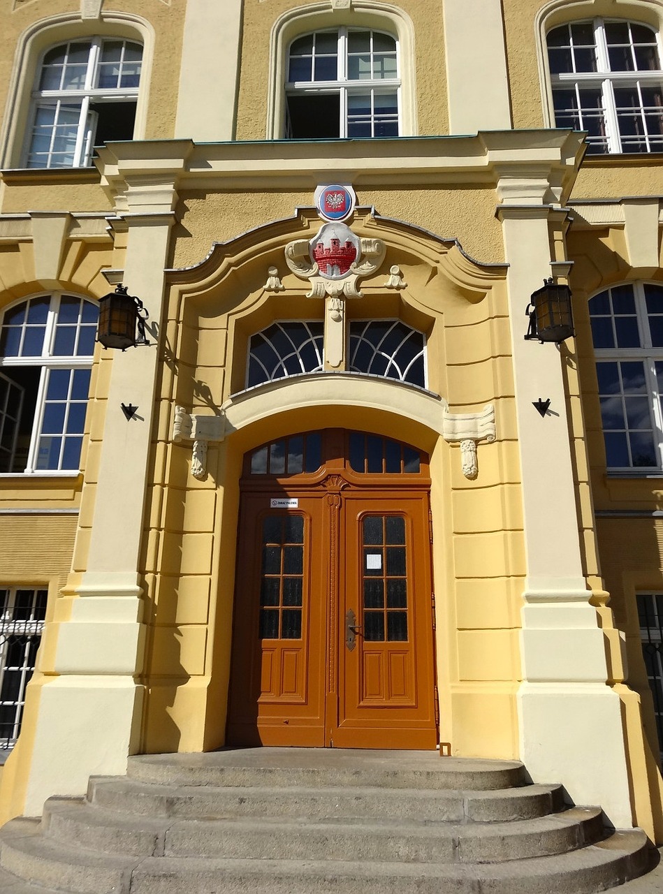 bydgoszcz copernicanum door free photo