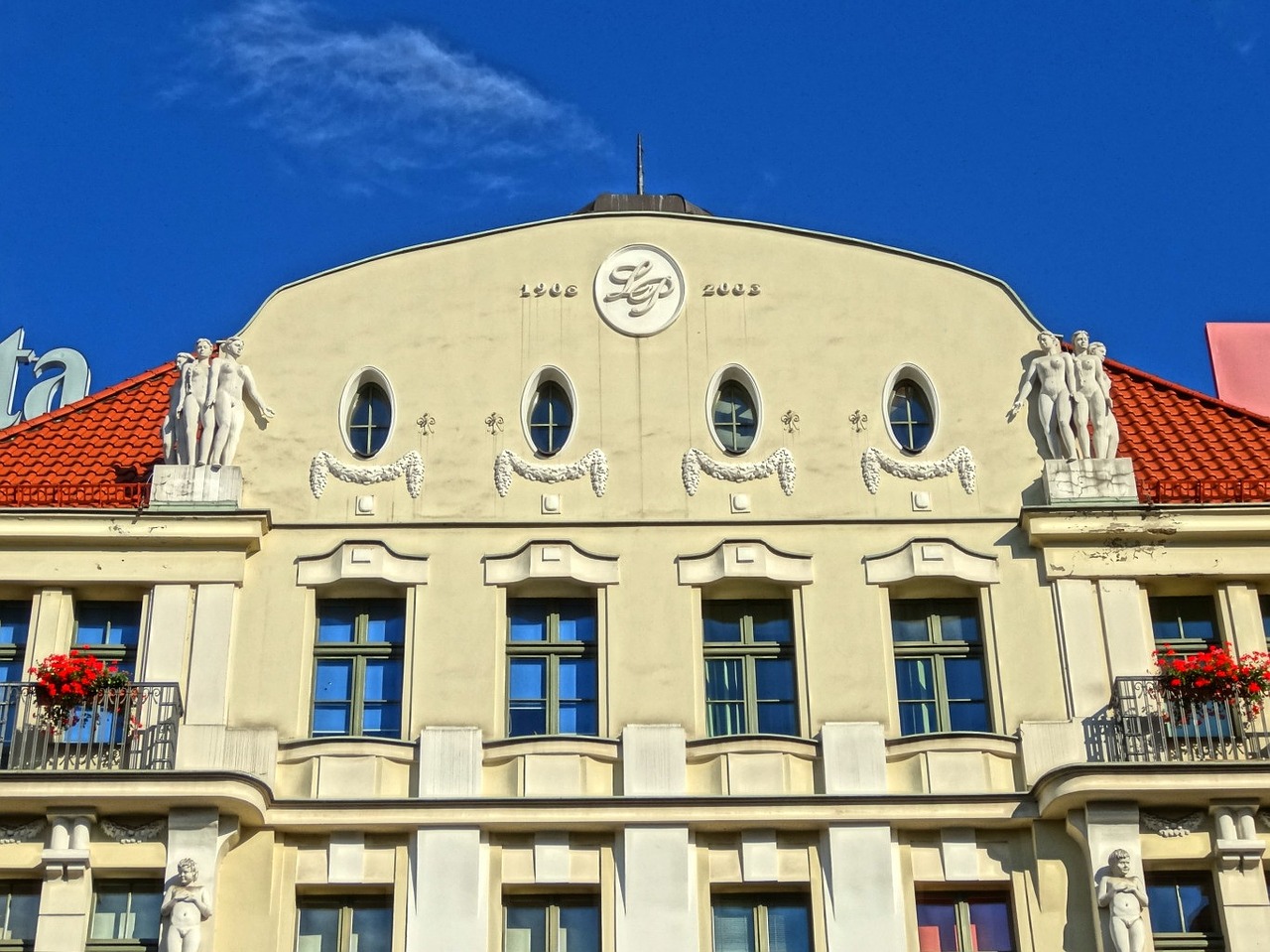 bydgoszcz poland facade free photo