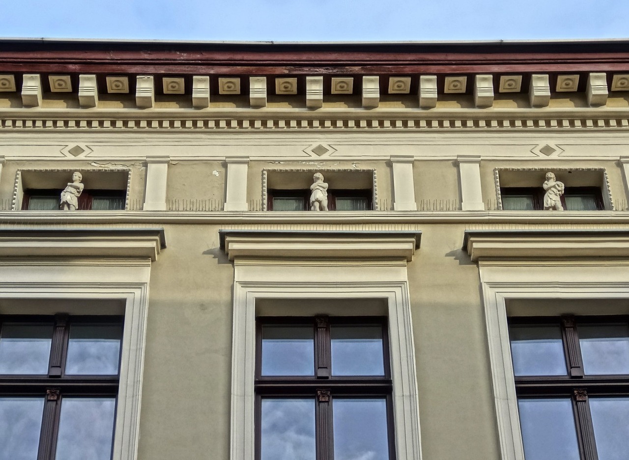 bydgoszcz facade windows free photo