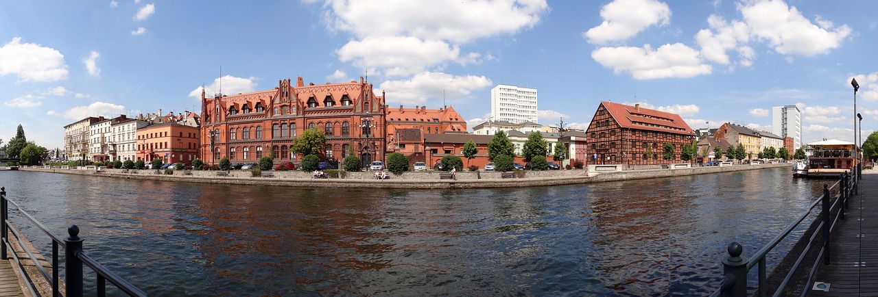 bydgoszcz waterfront embankment free photo