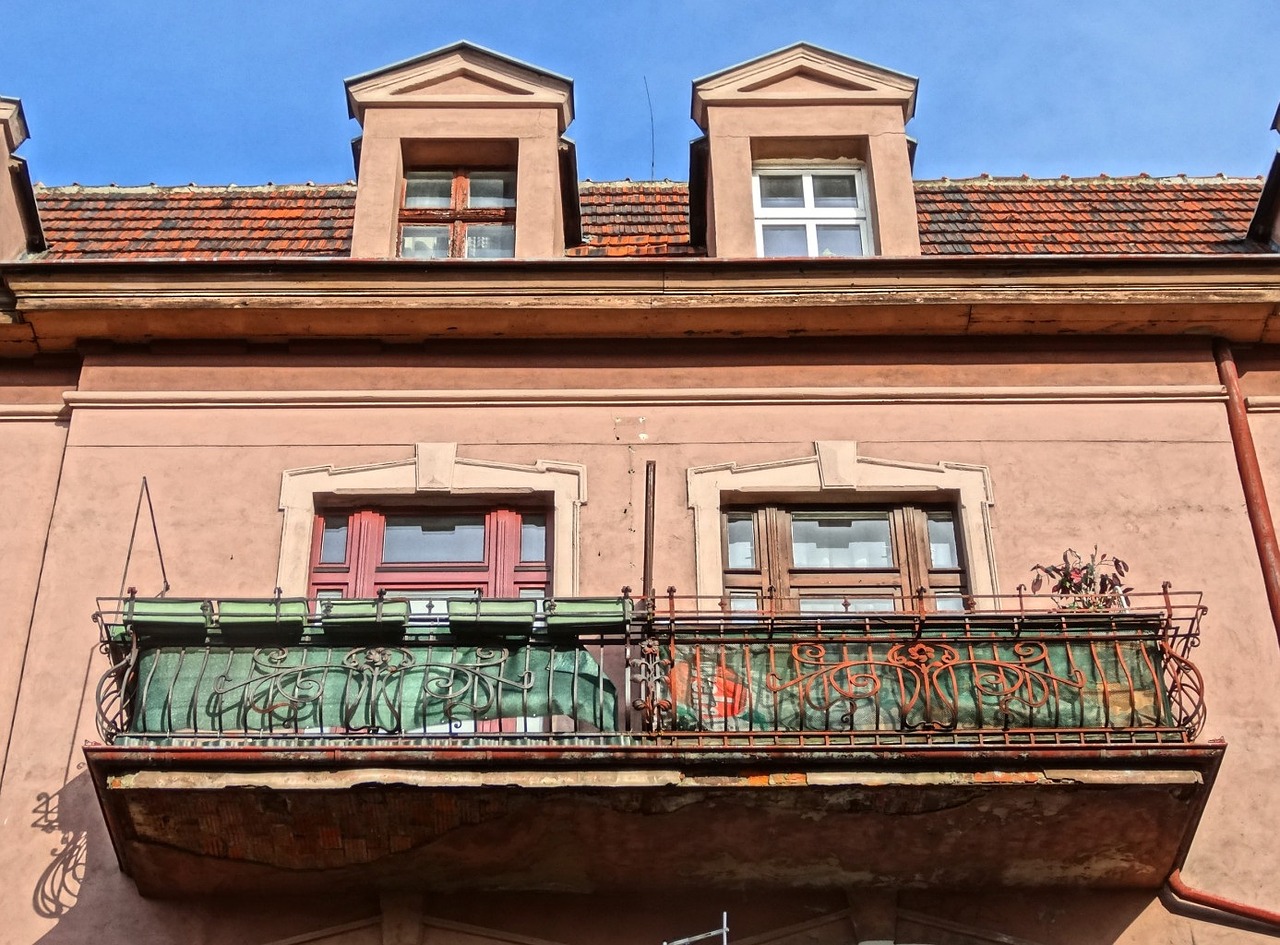 bydgoszcz balcony house free photo