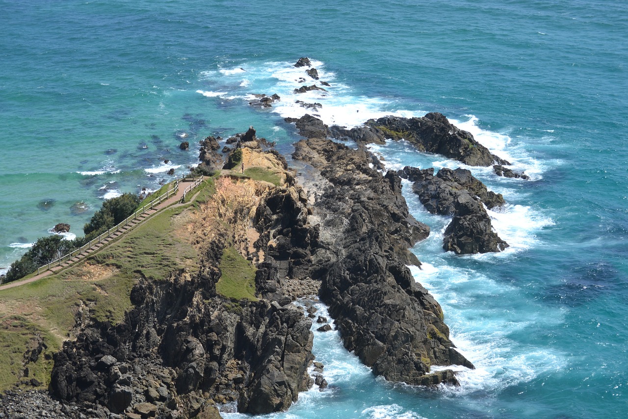 byron bay australia rocky free photo