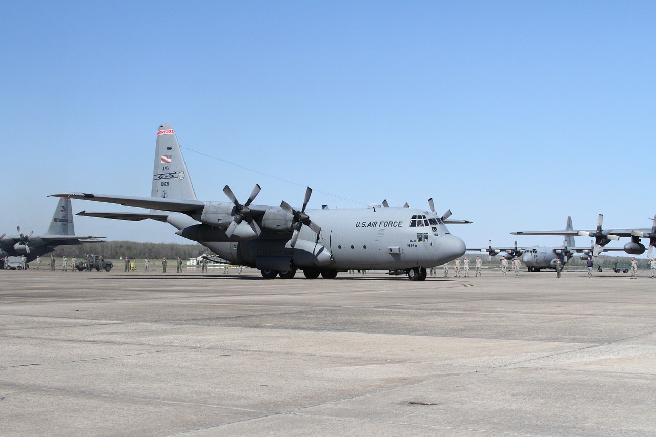 c-130 military airplane free photo