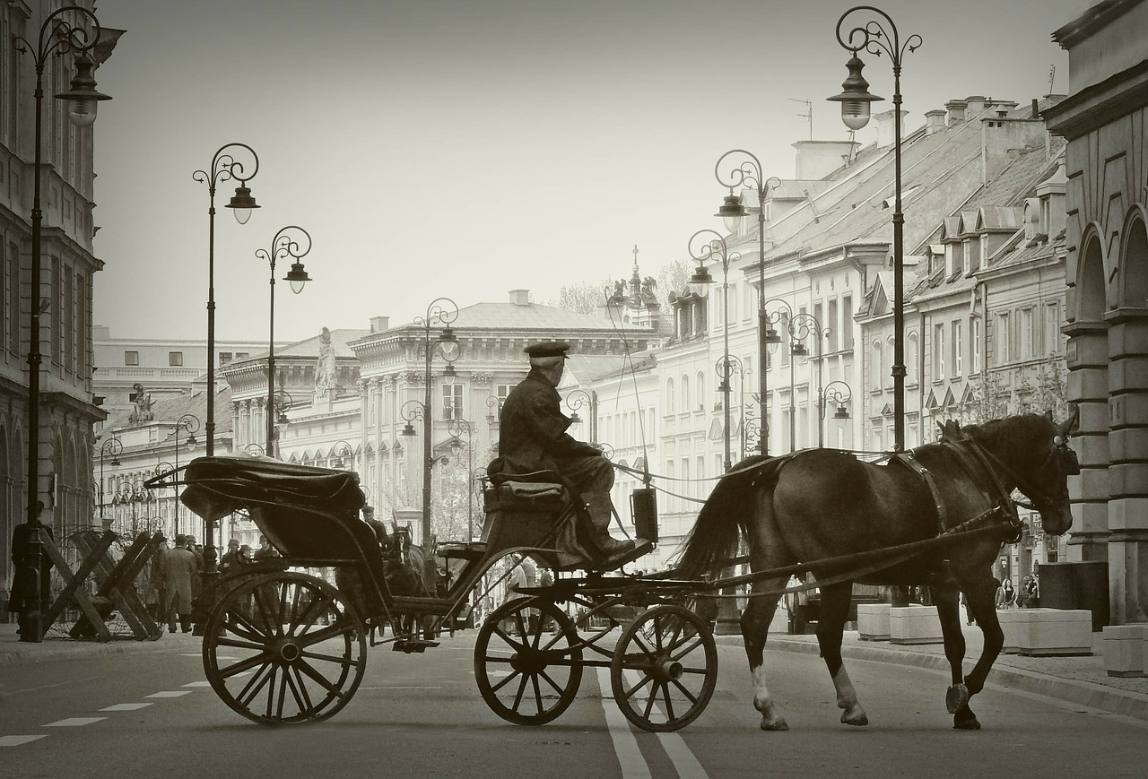 cab warsaw old town free photo