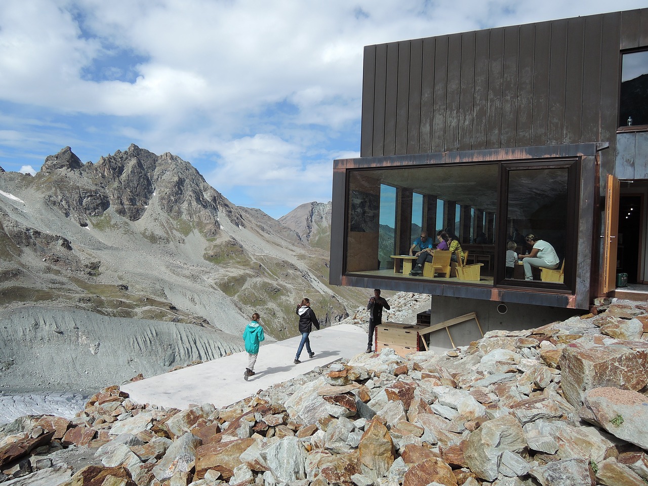 cabin mountain hut moiry free photo