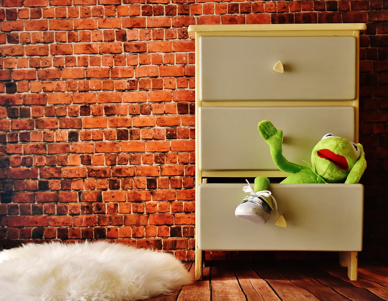 cabinet chest of drawers kermit free photo