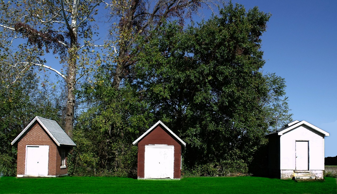 cabins sheds shacks free photo