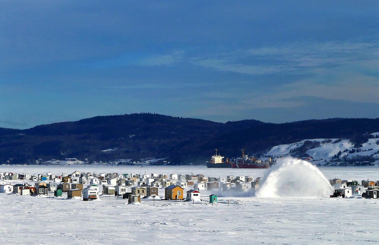 cabins  fishermen  winter free photo