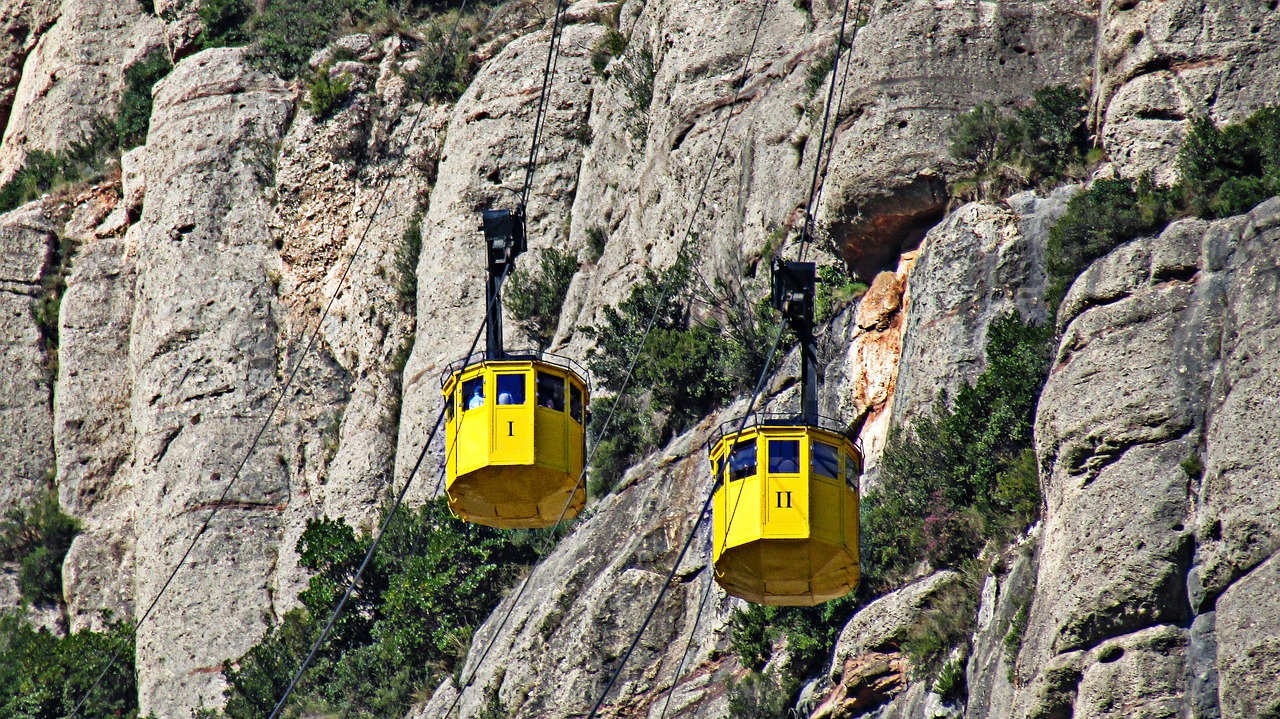 cable car  air transport  funicular free photo