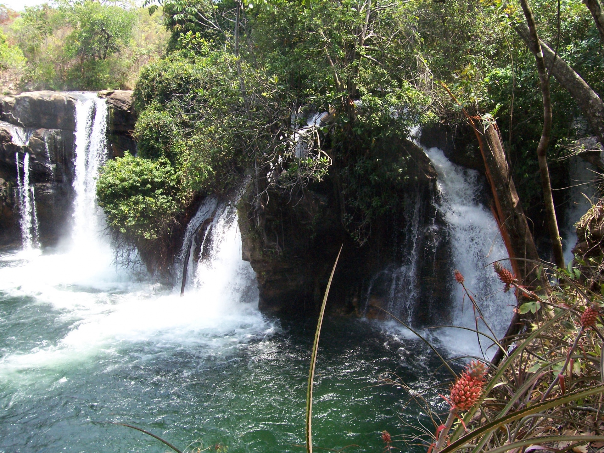 waterfall cachoeira do redondo free pictures free photo