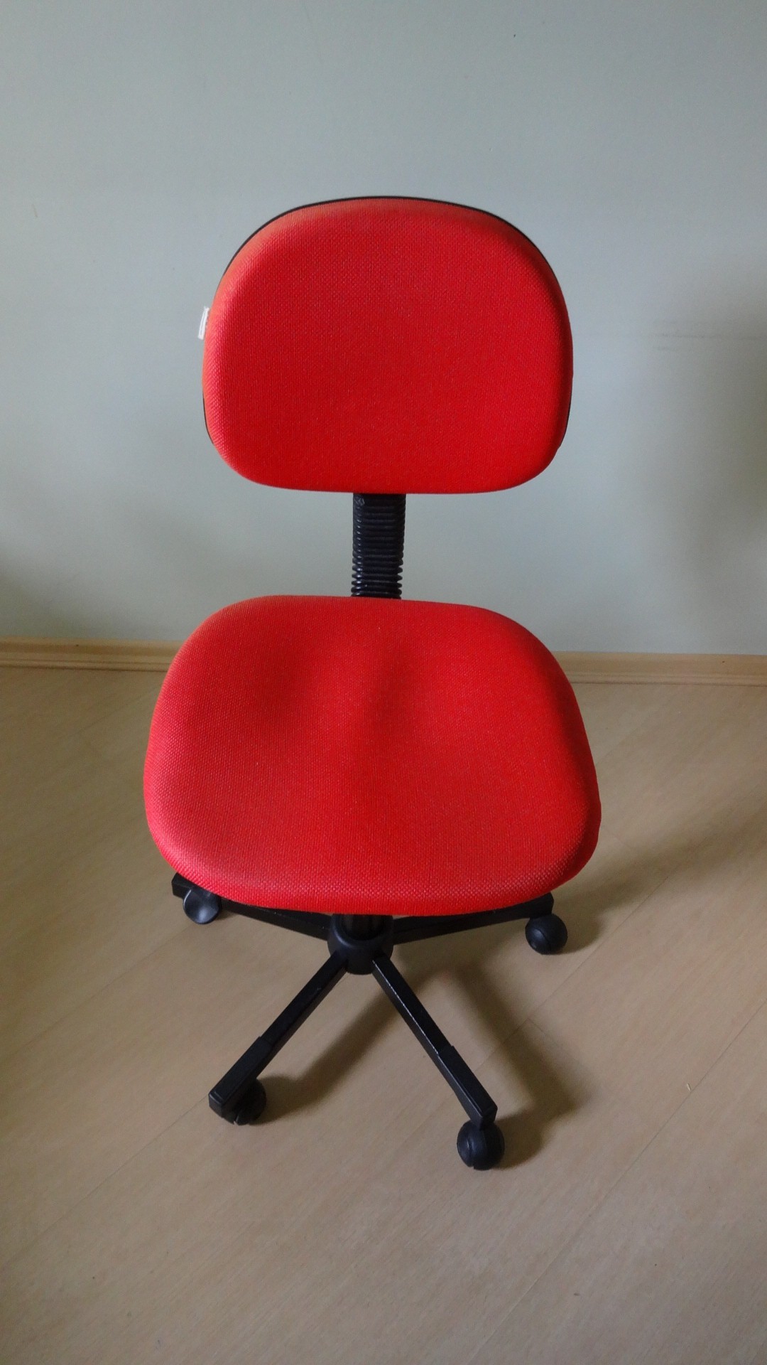 computer chair chair red free photo
