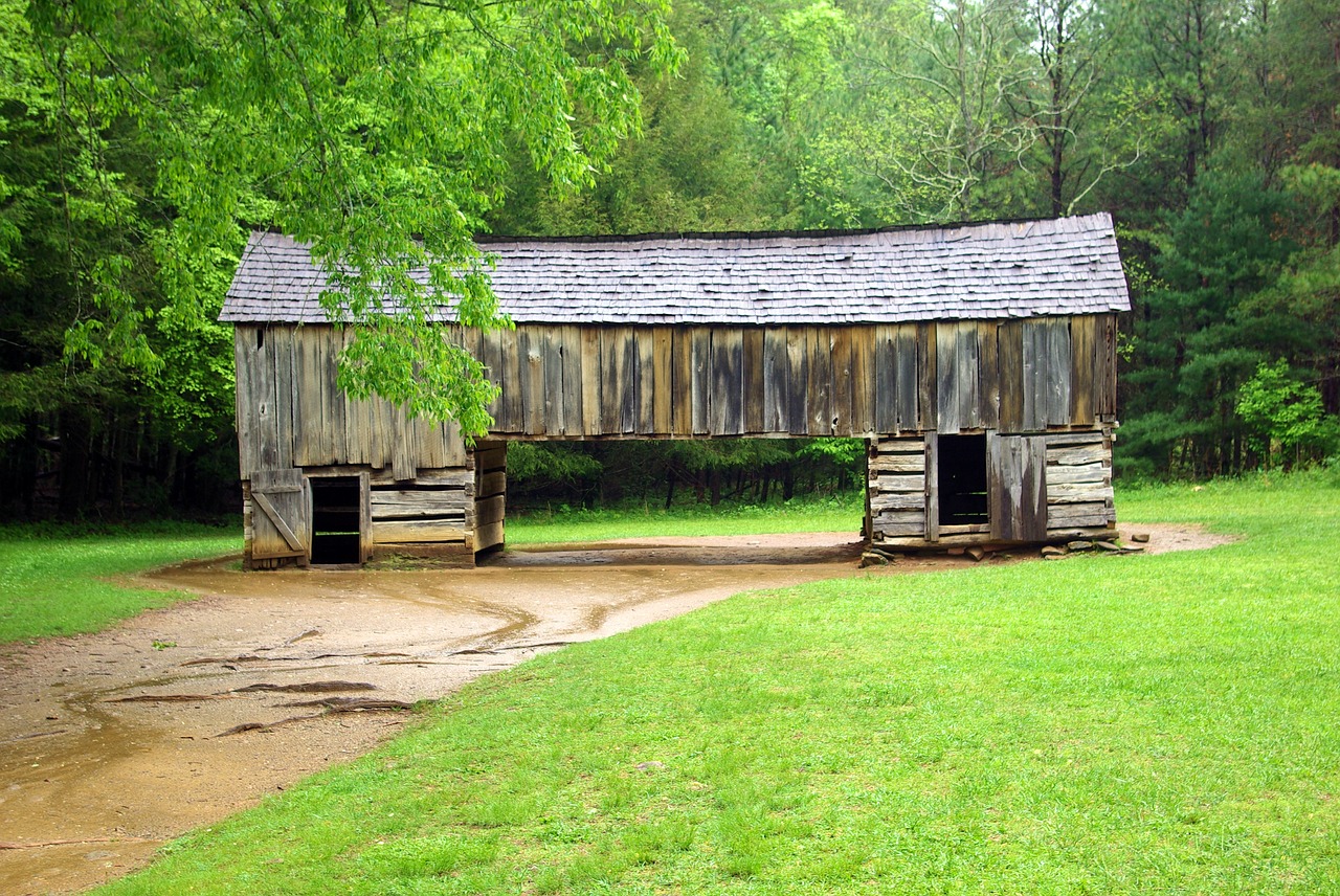 cades cove cantilever barn  great smoky mountains  national park free photo
