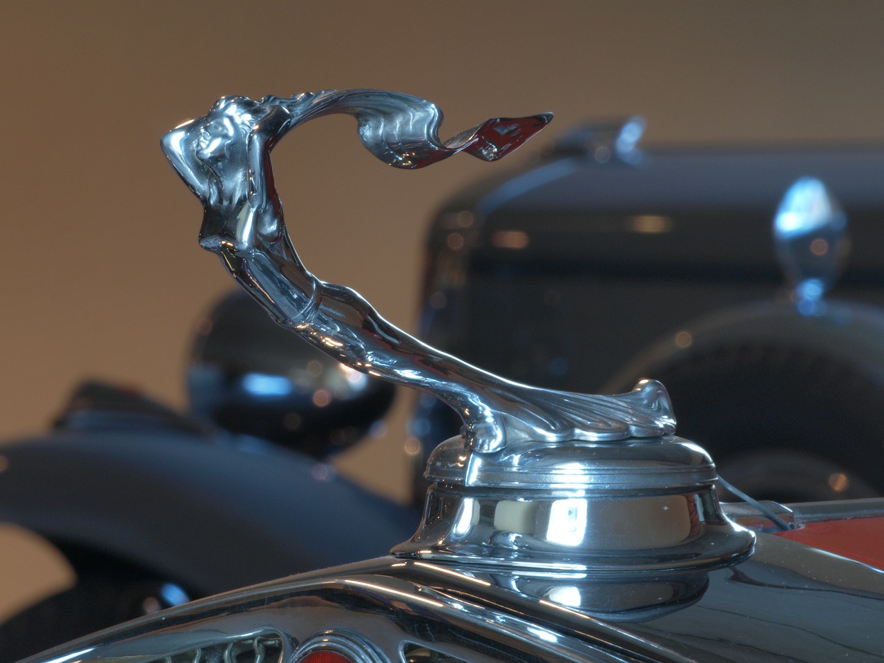 cadillac 1930 hood ornament free photo