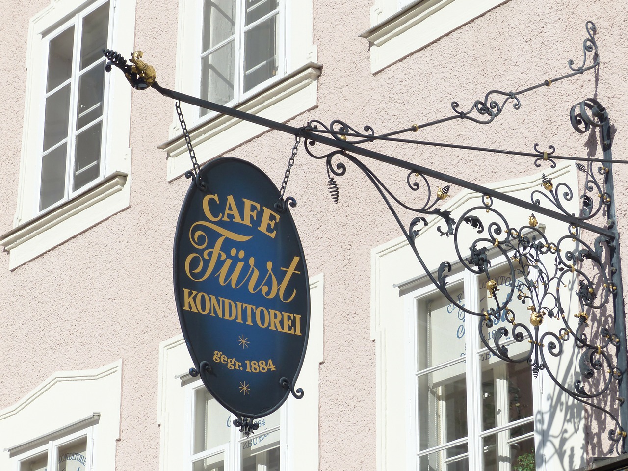 cafe prince pastry shop salzburg free photo