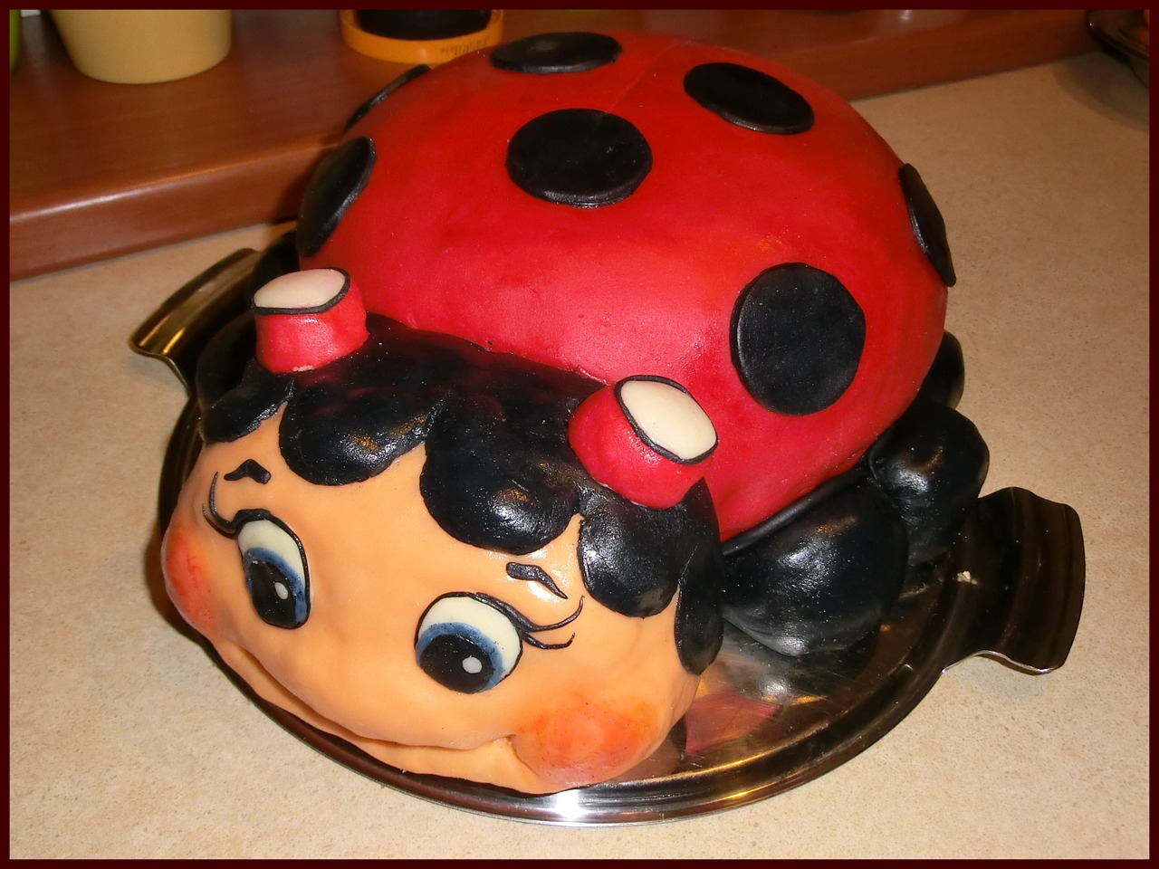 cake ladybug sweetness free photo