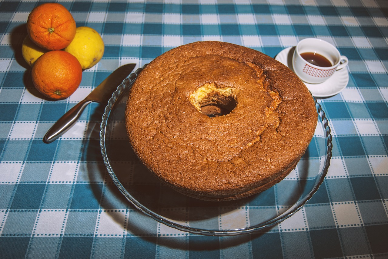 cake coffee table free photo