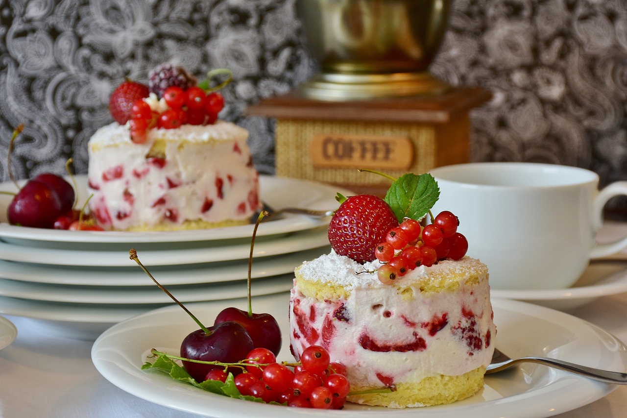 cake strawberries strawberry shortcake free photo