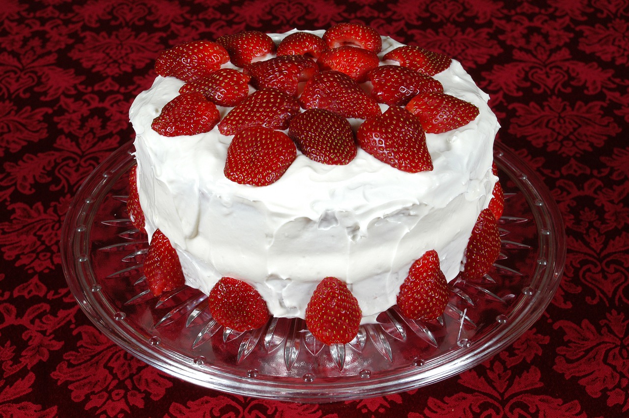 cake strawberry dessert free photo