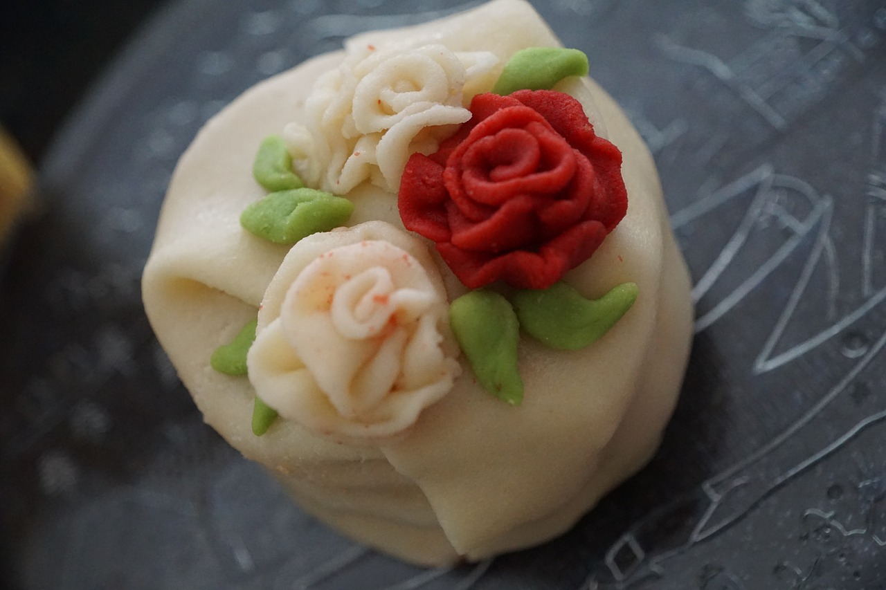 cake marzipan rose free photo