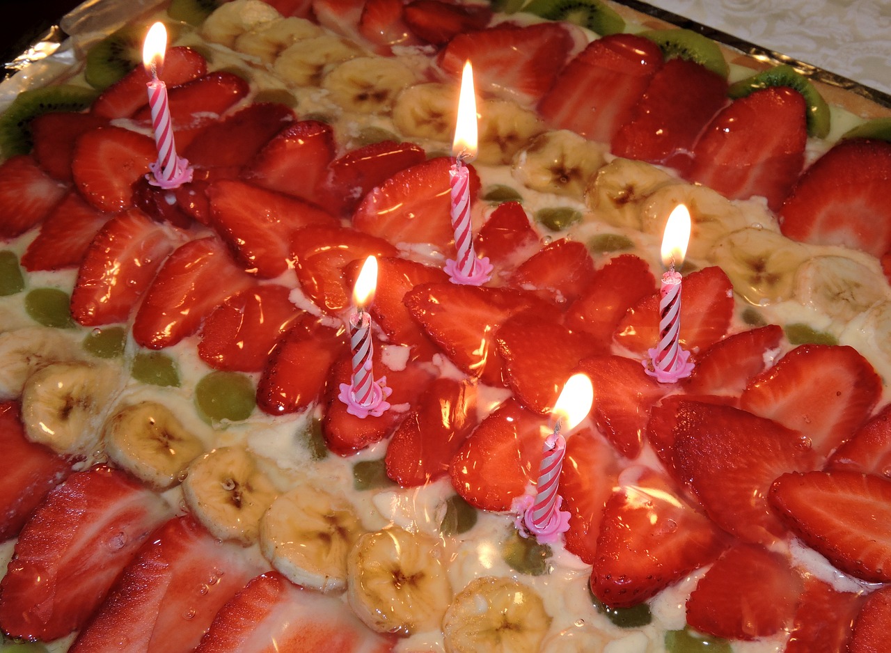 cake strawberry candles free photo