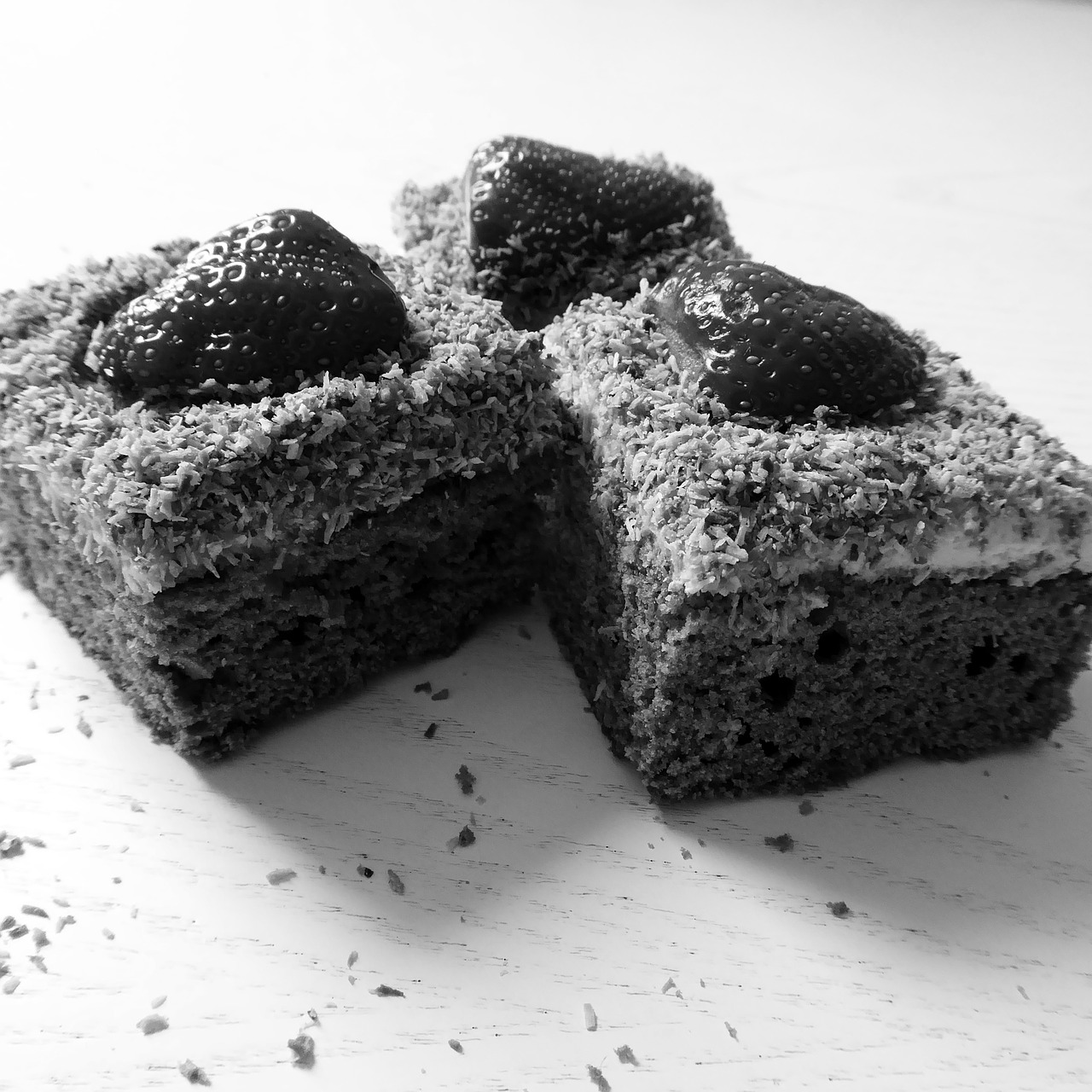 cake cake pieces black and white free photo