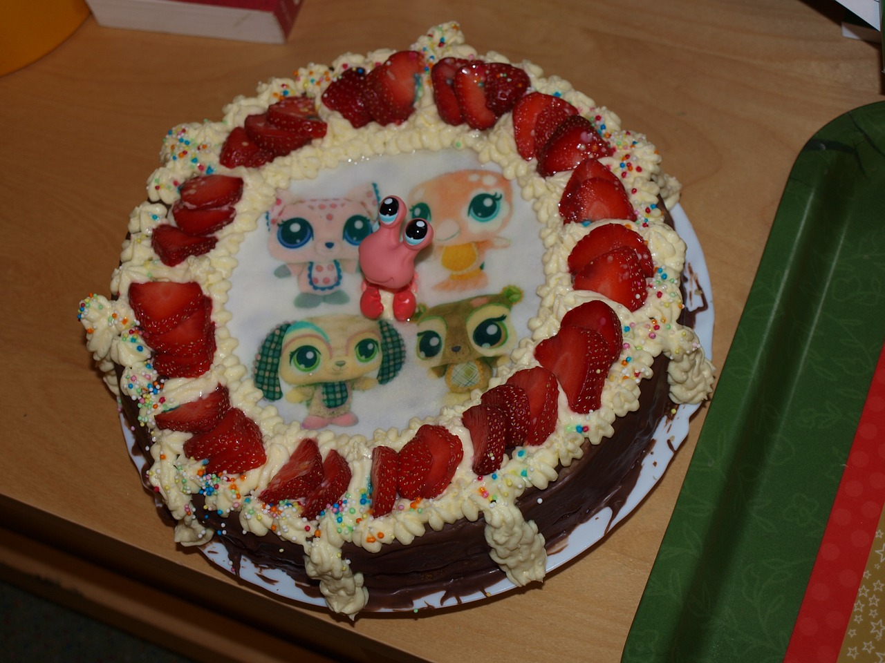 cake birthday confectioner's free photo