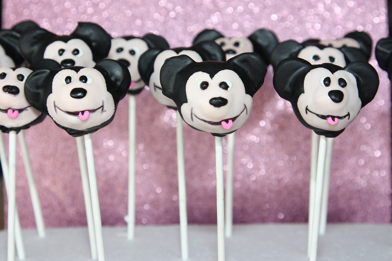 cake pops micky mouse sweets free photo