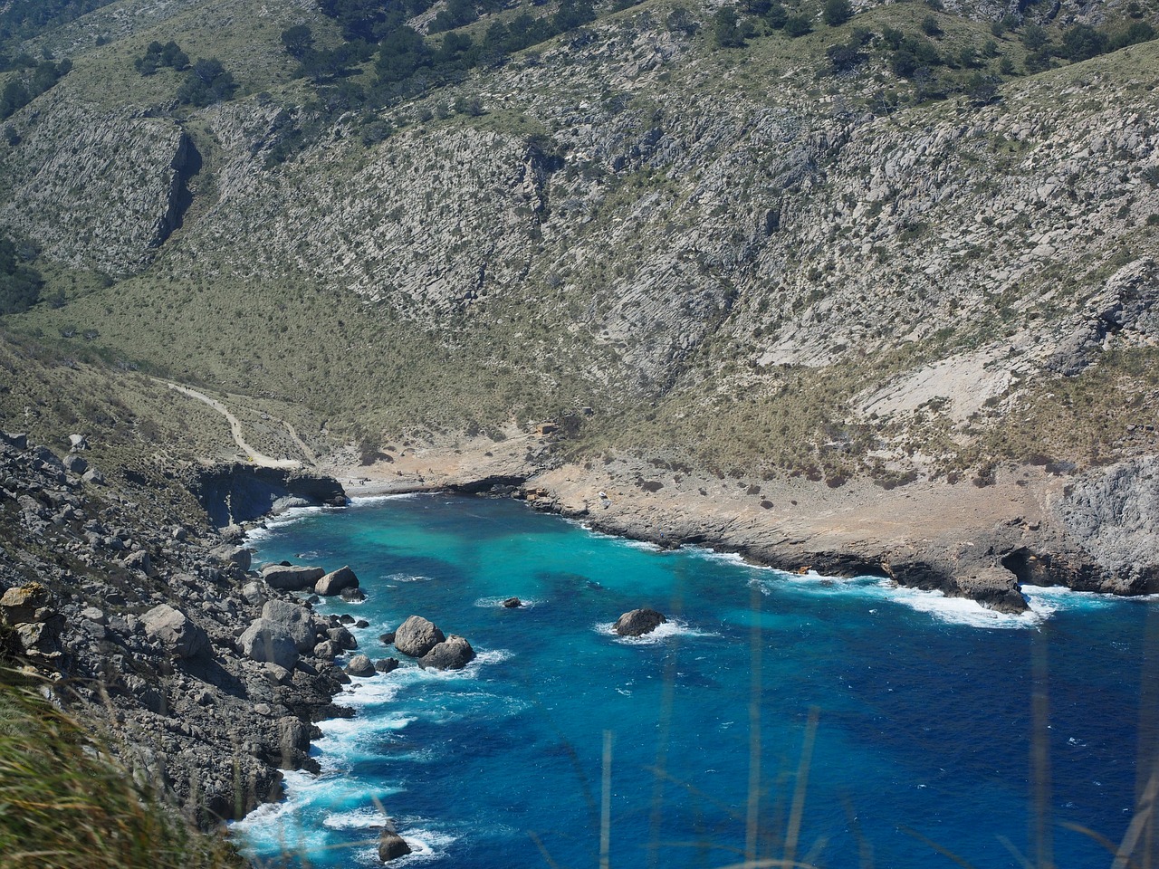 cala figuera booked cap formentor free photo