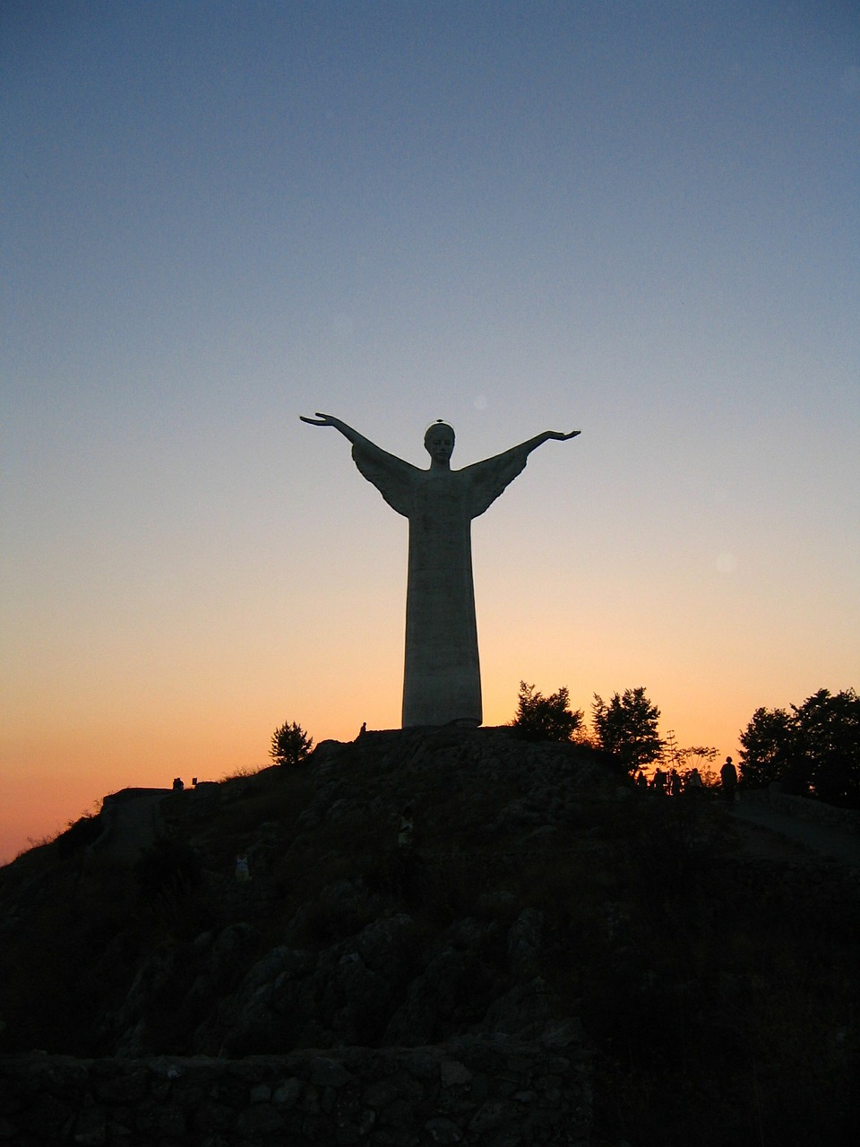 calabria statue sunset free photo
